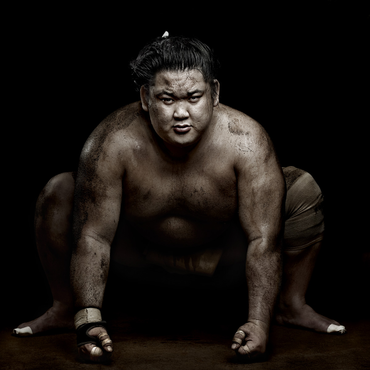Sumo by Denis Rouvre